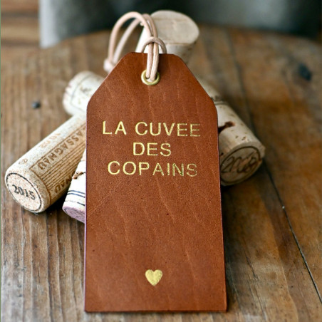 etiquette en cuir pour bouteille de vin gravure à chaud dorure vivre la cuvée des copains
