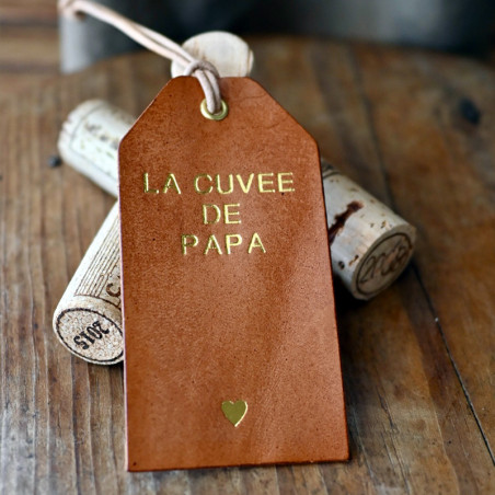 etiquette en cuir pour bouteille de vin gravure à chaud dorure vivre la cuvée de papa
